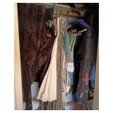 M - MIXED LOT OF CLOTHING (N102)