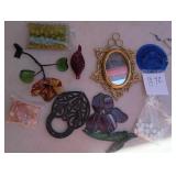 M - MIXED LOT OF COLLECTIBLES (G72)