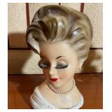 M - CERAMIC 'HEAD' VASE (L22)