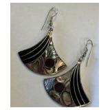 443 - PAIR OF ABALONE SHELL EARRINGS (MEXICO) (d14