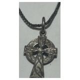 STERLING SILVER PENDANT WITH 18INCH CHAIN 3.70GRS