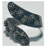 STERLING SILVER RING SIZE 8  5.10GRS