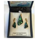 443 - PAVA SHELL EARRINGS & PENDANT (d23)