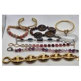 N1 - MIXED LOT OF COSTUME JEWELRY (J133)