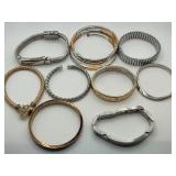 N1 - LOT OF BRACELETS (J132)