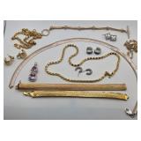 N1 - MIXED LOT OF COSTUME JEWELRY (J134)