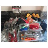 N4 - HAND TOOLS, FLASH LIGHTS & MORE (N18)