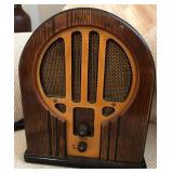 N4 - RELICA 1934 PHILCO CATHEDRAL RADIO (A5)