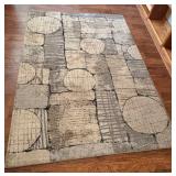 J1 - AREA RUG 86X58" (R19)