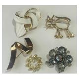 LOT OF VINTAGE BROOCHES