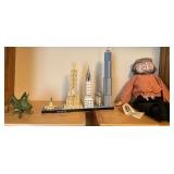 J1 - GRASSHOPPER, NYCITY BUILDINGS, "FIDDLER" DOLL