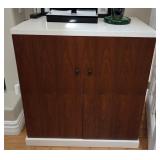 R - MID-CENTURY STYLE HOME BAR CABINET W/ CONTENTS