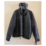 R - GUESS JACKET WITH HOOD SIZE XL (L230)