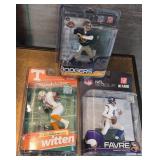 R - RODGERS, WITTEN & FAVRE ACTION FIGURES (L48)