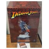 R - INDIANA JONES ON HORSE LTD ED STATUE W/ COA (L