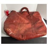 ANTIQUE LEATHER TRAVEL BAG