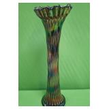 U - VINTAGE CARNIVAL GLASS VASE (P77)