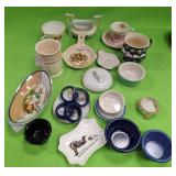 U - MIXED LOT OF VINTAGE COLLECTIBLES (P516)