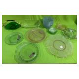 U - MIXED LOT OF COLLECTIBLE GLASS (P575)