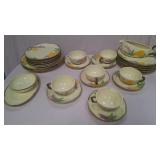 U - 28 PIECES FRANCISCAN DISHWARE (P371)