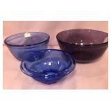 U - BLUE & AMETHYST GLASS BOWLS (A26)