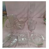 U - MIXED LOT OF VINTAGE GLASS COLLECTIBLES (P506)