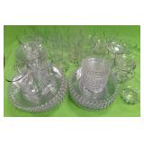 U - MIXED LOT OF VINTAGE DISHES & GLASSWARE (P502)