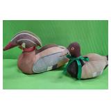 U - TWO DUCKS & CO "SOFT" DECOY FIGURES (P204)