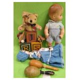 U - LOT OF VINTAGE TOYS, SOCK DARNING EGGS(A241)