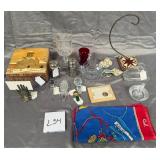 U - MIXED LOT OF COLLECTIBLES (L54)