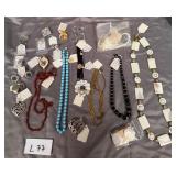 U - MIXED LOT OF COSTUME JEWELRY (L77)