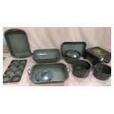 U - MIXED LOT VINTAGE GRANITE WARE (P600)