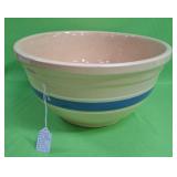 U - LARGE VINTAGE YELLOW WARE MIXING BOWL (P512)