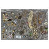 U - MIXED LOT OF COSTUME JEWELRY (L76)