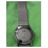 696 - OMEGA QUARTZ WATCH (Q24)