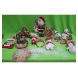 U - MIXED LOT OF CHRISTMAS DECORATIONS (P372)