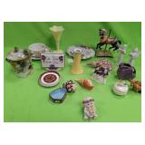 U - MIXED LOT OF COLLECTIBLES (P454)