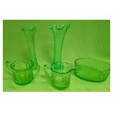 U - VINTAGE COLLECTIBLE GREEN GLASS VASES, C&S SET