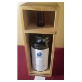 J2 - LOT OF ONE BOTTLE, WINE BOX (L83)