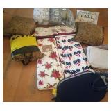 J2 - ACCENT PILLOWS, THROWS, MORE