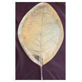 J2 - DECORATIVE LEAF DISH (K28)