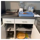 J3 - SMALL KITCHEN APPLIANCES, FLATWARE, BAKEWARE