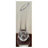 J3 - BACCARAT VASE 8"T (R13)