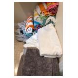 J3 - MIXED BATH & BED LINENS (M111)