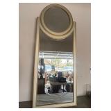 O - DECORATIVE WALL MIRROR FRAMED (G86)