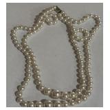 VINTAGE PEARL NECKLACE /STERLING SILVER CLASP(A71)