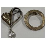 LOT OF TWO BROOCHES (A29)
