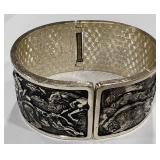 VINTAGE SILVERTONE BANGLE (A14)