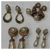 VINTAGE  PEARL EARRINGS (A52)