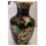 J1 - ELEGANT FLORAL CLOISONNE VASE (L447)